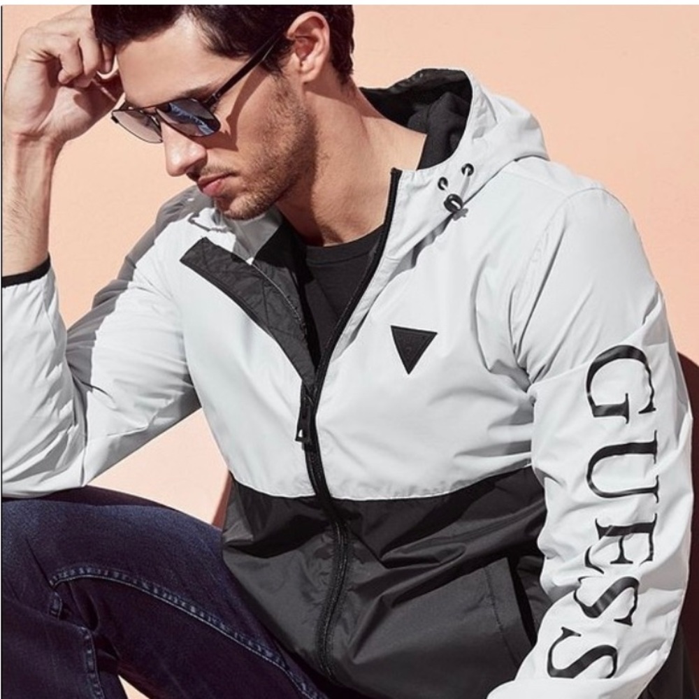 Guess medium size lined windbreaker